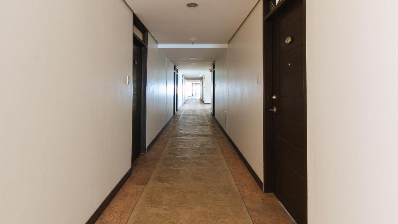 Reddoorz Plus @ Cuarto Verde Staycation ลาสปิญยาส ภายนอก รูปภาพ