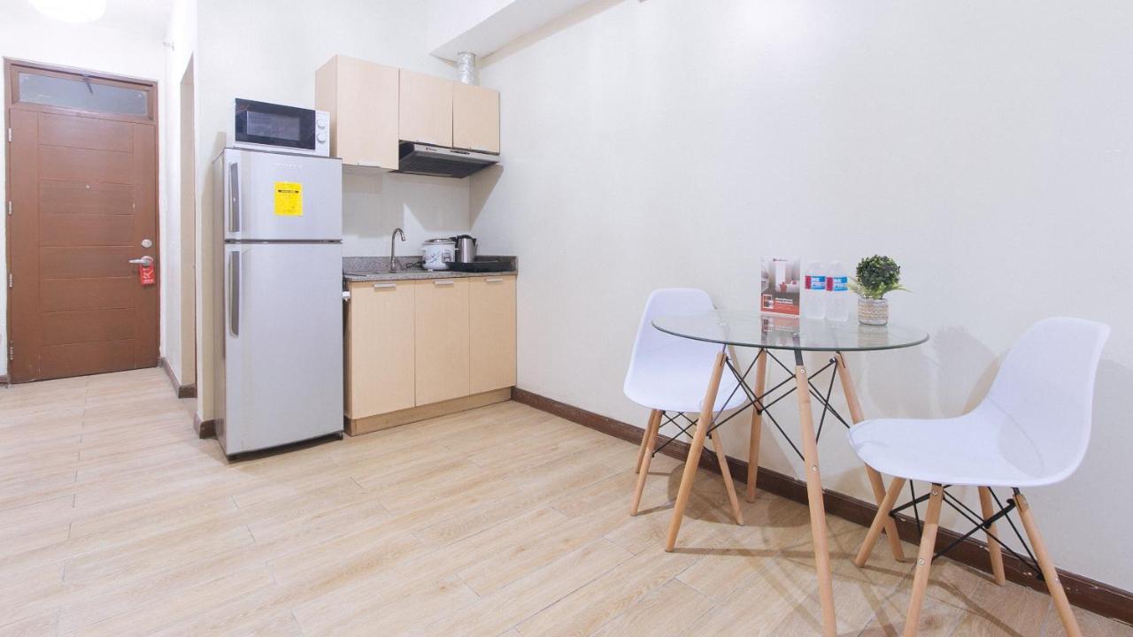 Reddoorz Plus @ Cuarto Verde Staycation ลาสปิญยาส ภายนอก รูปภาพ