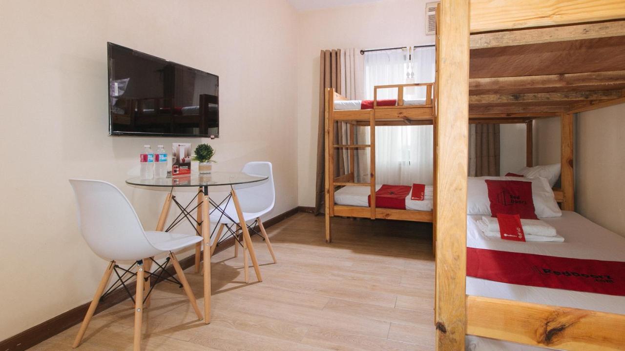 Reddoorz Plus @ Cuarto Verde Staycation ลาสปิญยาส ภายนอก รูปภาพ