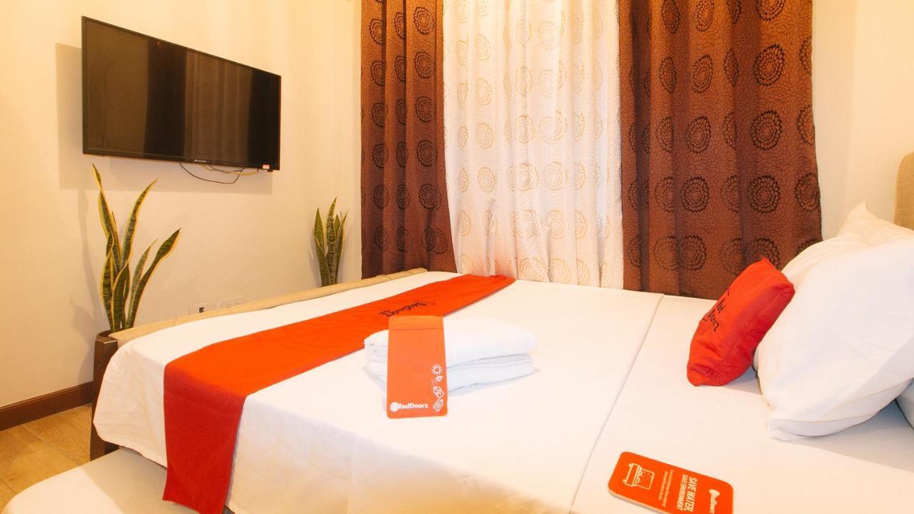 Reddoorz Plus @ Cuarto Verde Staycation ลาสปิญยาส ภายนอก รูปภาพ