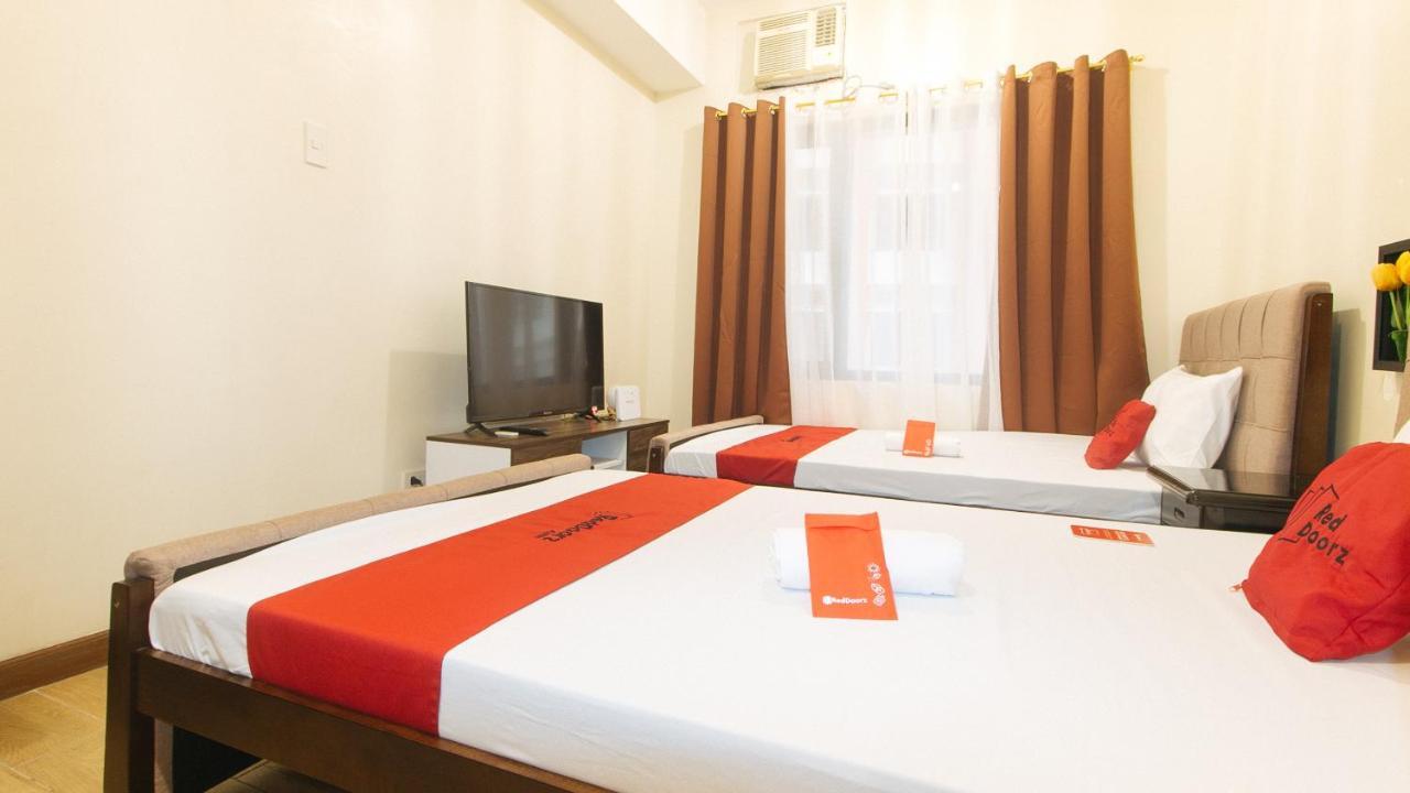 Reddoorz Plus @ Cuarto Verde Staycation ลาสปิญยาส ภายนอก รูปภาพ