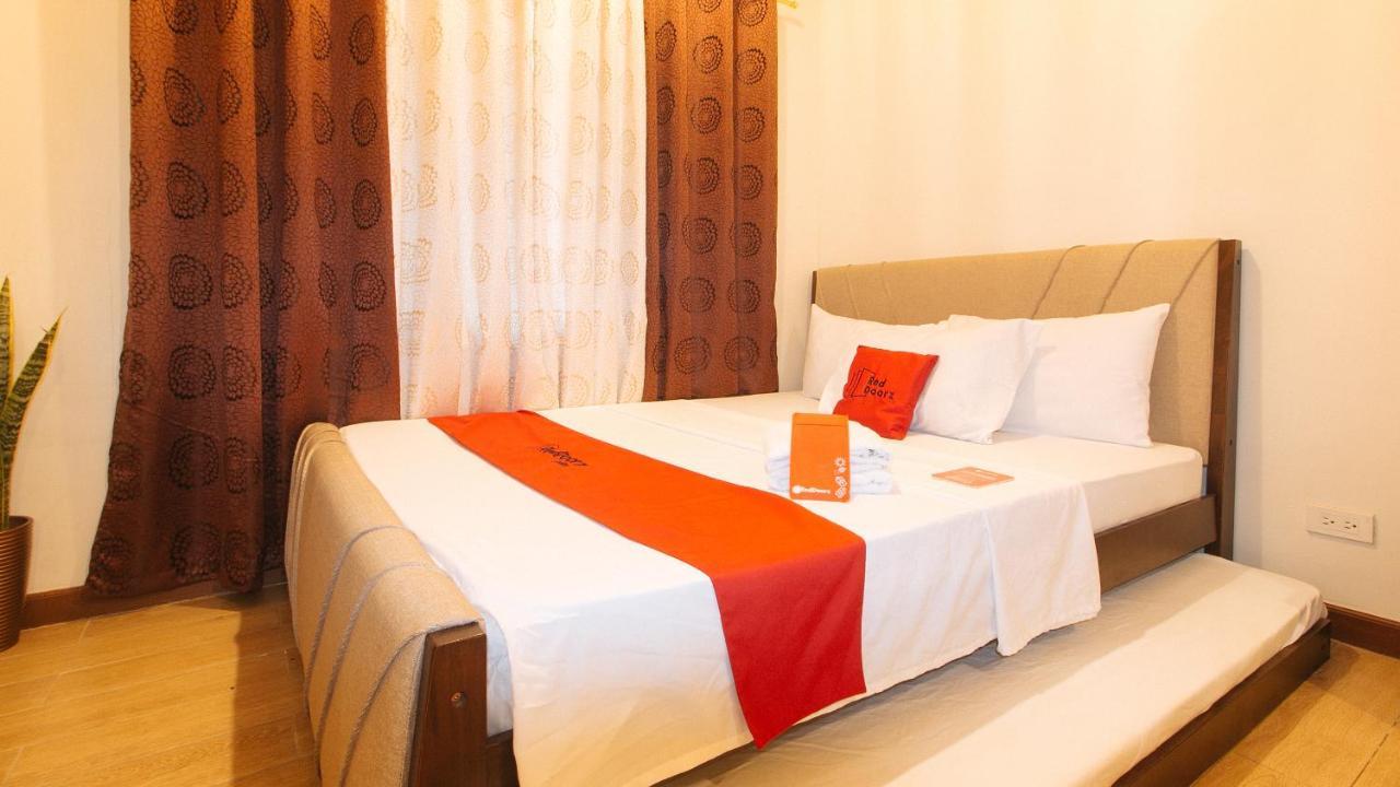 Reddoorz Plus @ Cuarto Verde Staycation ลาสปิญยาส ภายนอก รูปภาพ